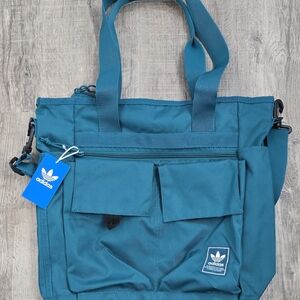Aidas ORIGINALS UTILITY 2.0 TOTE
LEGACY TEAL GREEN
